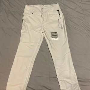 High waisted white ankle jeans